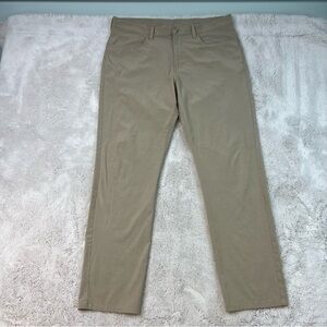 Callaway Golf Khaki Pants Size 36x32 Performance Stretch Tan Tapered Fit